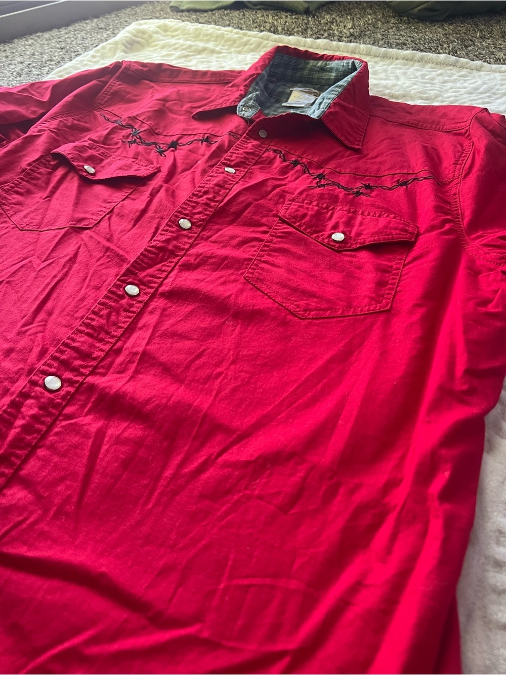 Men’s Red Western Button-Up Shirt with Black Barbed Wire Embroidery | Size XL - Picture 3 of 10